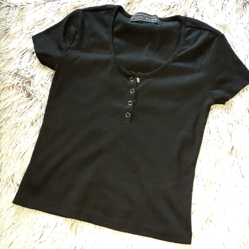 Polly&Esther Black Quarter Snap Cropped Tshirt